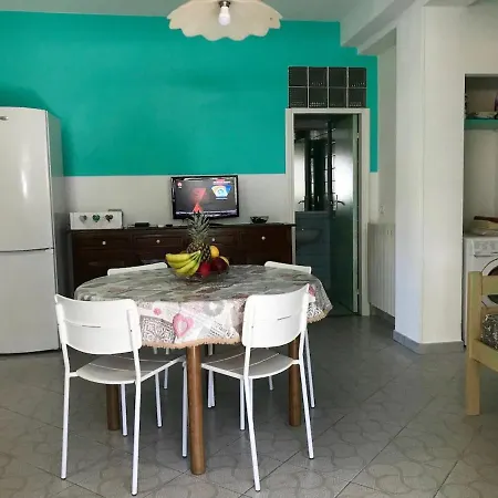 דירה Trilocale A Due Passi Dalla Spiaggia מרינה די קמפו