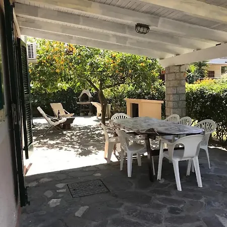 Trilocale A Due Passi Dalla Spiaggia 마리나디캄포